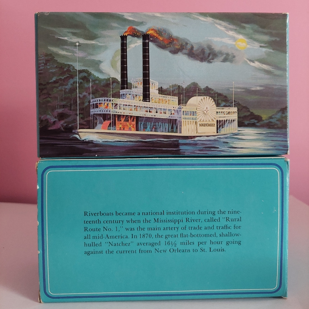 Vintage AVON 1971 Side Wheeler Wild Country AfterShave